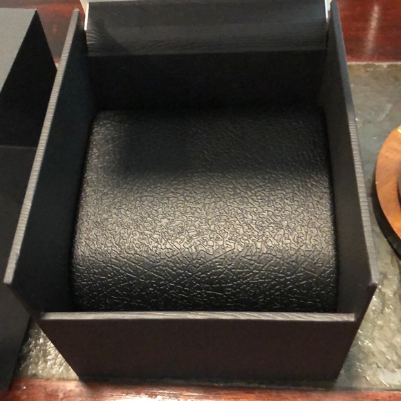 Black and White Citizen Watch box - Picture 2 of 4